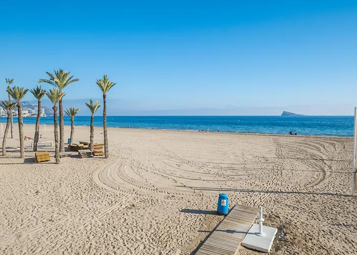Benibeach 3-2-b Poniente Бенидорм